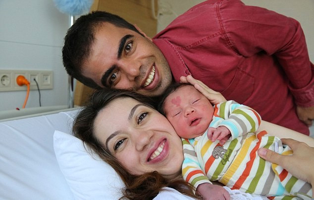 Dünya alnında kalp olan Türk bebeği konuşuyor! - Resim: 1