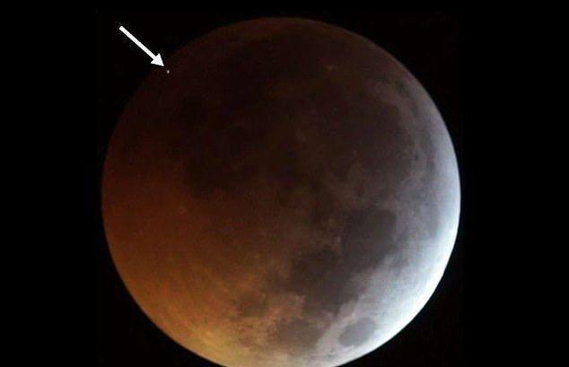 İlk defa Ay'a bir meteorun çarpma anı kaydedildi detayları ortaya çıktı - Resim: 2