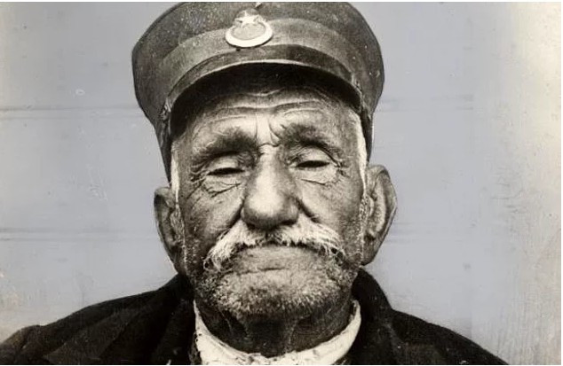 10 padişah gördü yaşıyla tarihe geçen Türk - Resim: 3