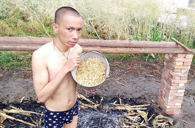 Seks bağımlısı olduğu için... Böyle tedavi yöntemi görülmedi! - Resim: 1