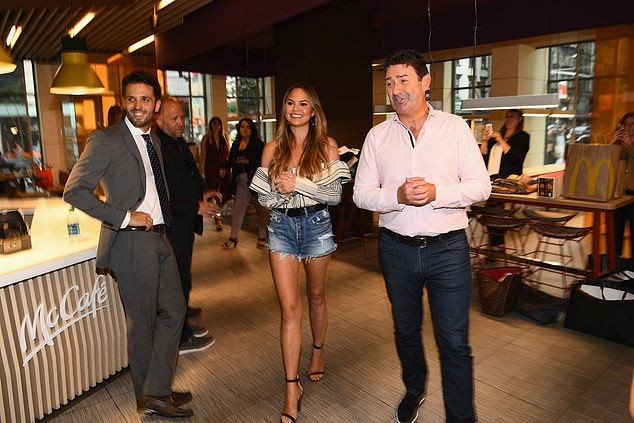 Çalışanıyla cinsel ilişkiye giren McDonald's Genel Müdürü Steve Easterbrook kovuldu - Resim: 1