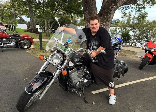 Testisleri karpuz büyüklüğünde tam 5 buçuk kilo! - Resim: 1