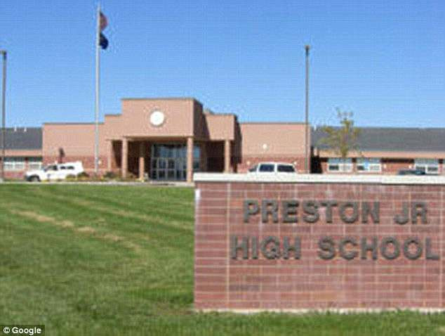 Köpek yavrusunu canlı canlı kaplumbağaya yedirdi - Resim: 3