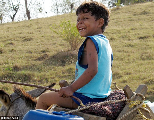 Kaplumbağa çocuk görenleri şok etti - Resim: 4