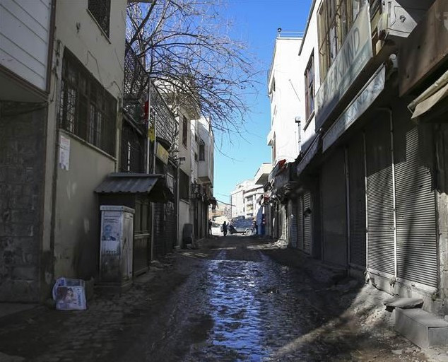 Sur son durum ilçe harabeye döndü işte son hali - Resim: 4