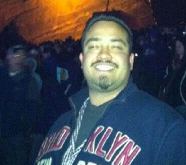 Yüzerken ayağına bir şey takıldı birden bağırmaya başladı - Resim: 3