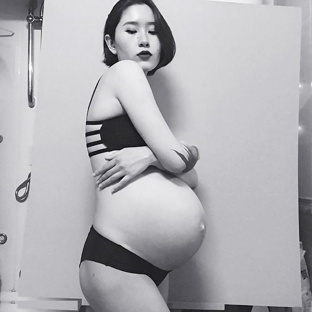 Yarı çıplak emzirme görüntüleri! Kırgızistan başkanının kızı olay - Resim: 4