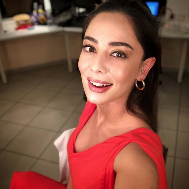 Merve Sevi'nin bacak pozu olay oldu! - Resim: 2