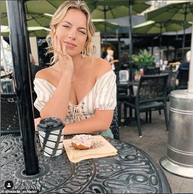 Sosyal medyada paylaştığı 'Tarla pozu' başına bela oldu! Instagram hesabı kapandı - Resim: 4