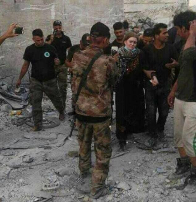 DEAŞ'ın seks kölesi sanmışlar - Resim: 4