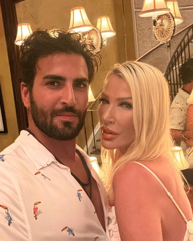 Biri estetik bağımlısı Seda Sayan'ı durdursun! Şimdi de sünnet derisi kullandı - Resim: 3