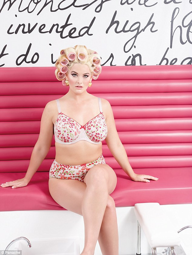 Şimdi moda büyük beden mankenler - Resim: 2