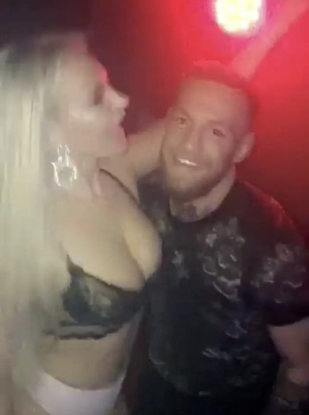 Ülke bu skandalı konuşuyor! Evli dövüşçüyle tek gecelik fantezi itirafı - Resim: 1