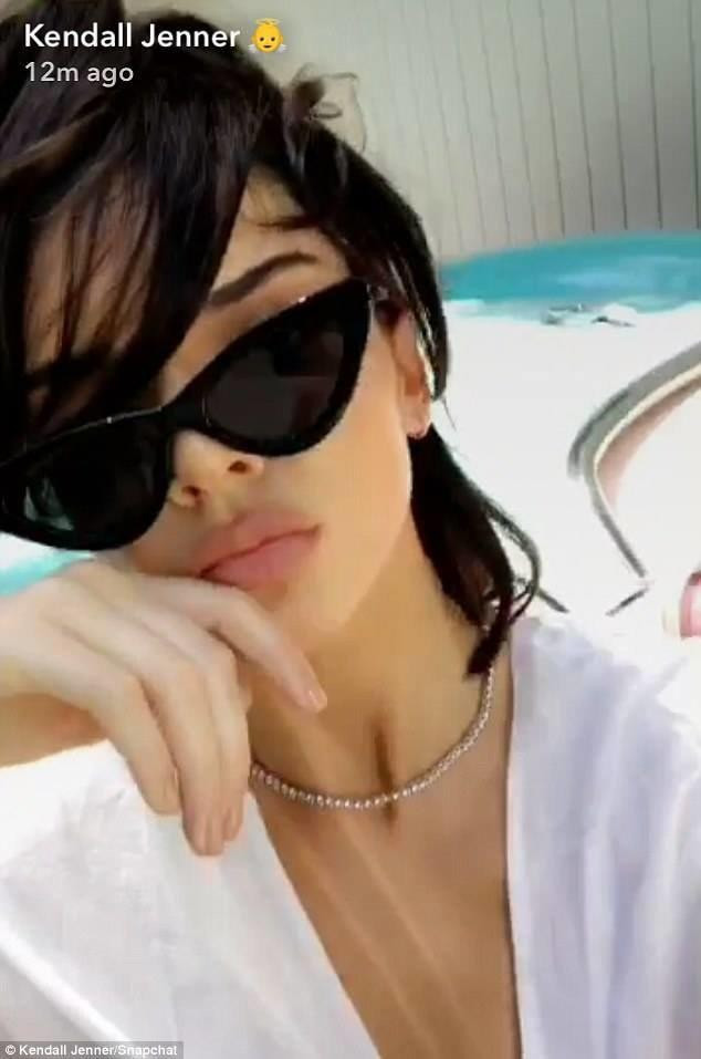 Kendall Jenner yüzüne ne yaptırdı? - Resim: 4