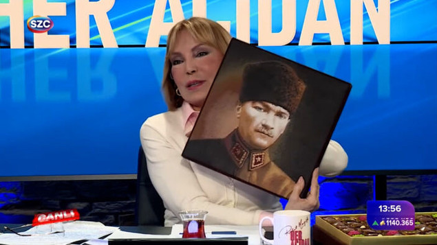 Canan Kaftancıoğlu'ndan Sözcü TV'ye hayırlı olsun hediyesi: Atatürklü çikolata - Resim: 0