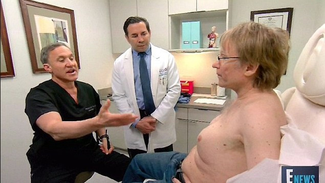 Adamın yaptığı bak! İddiaya girdi silikon göğüs taktırdı - Resim: 2