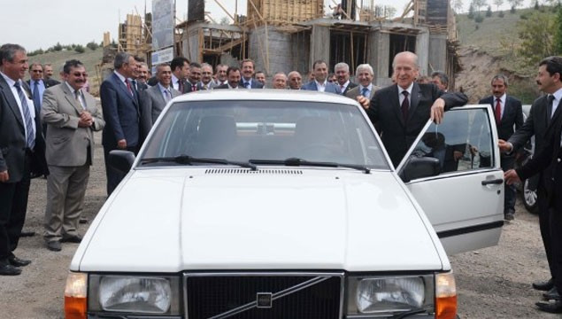 Devlet Bahçeli'nin denilen klasik araç bakın kimin çıktı! - Resim: 1