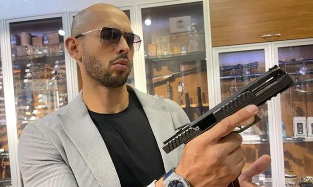 Fenomenin evine polis baskını! Andrew Tate tutuklandı şok suçlama: Kadınları... - Resim: 1