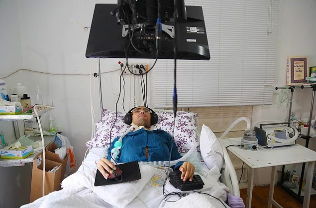 O da Antalyalı Hawking 4 dil biliyor - Resim: 2