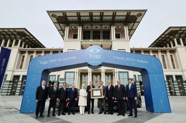 Tarihi gün! Yerli otomobil Togg'da ilk teslimat Erdoğan ailesine yapıldı - Resim: 3