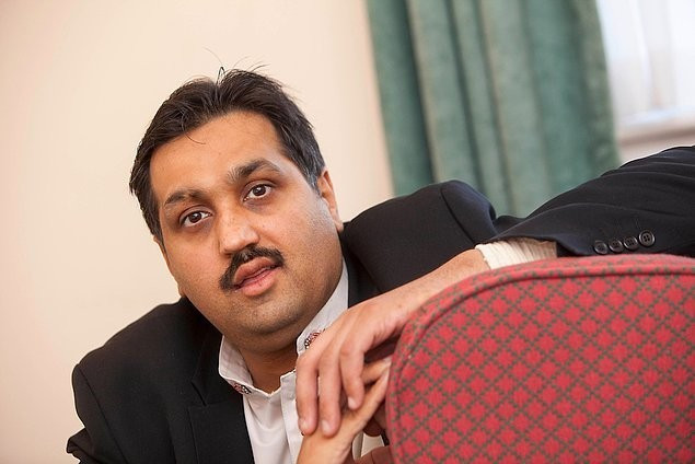 Yapay penis taktıran adama olay teklif! - Resim: 2