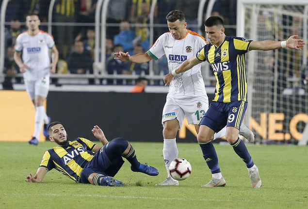 Fenerbahçe'de hayal kırıklığı yaratan tek isim! - Resim: 4