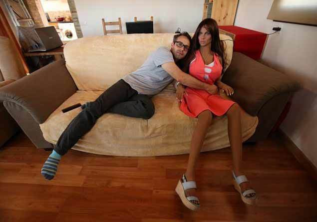 Bu da oldu! Cinsel ilişki robotundan bebek sahibi olacak - Resim: 1