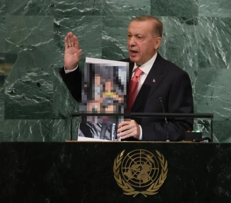 "Benim Türkiyem"miş! FETÖ'cü Enes Kanter Yunan TV'sinde Cumhurbaşkanı Erdoğan'ı hedef aldı - Resim: 0
