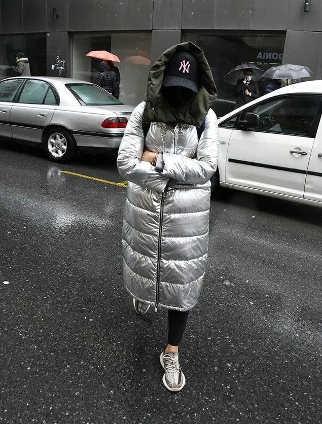 Tanınmaz helde görüntülenen Tuvana Türkay herkesi hayrete düşürdü - Resim: 3