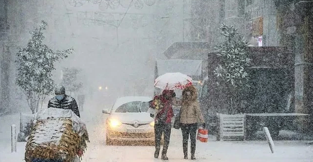 Kar geri dönüyor! Meteoroloji İstanbul için tarih verdi - Resim: 1