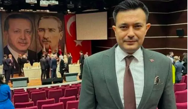 Mahmut Tuncer’in oğlu, AK Parti MKYK üyesi oldu - Resim: 0