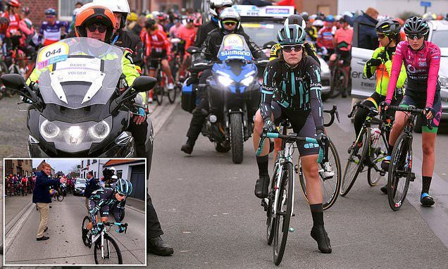 Belçika'da kadın bisikletçiler erkek yarışçıları yakaladı yarış durdu - Resim: 2