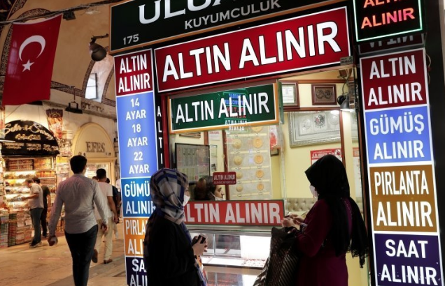 Türkiye'de altına ve çelik kasalara hücum başladı! Wall Street Journal analizi - Resim: 0