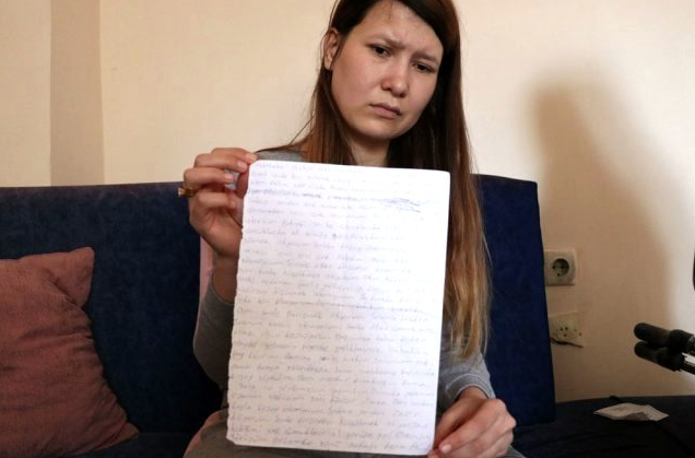 Küçük çocuğunun önünde pompalı tüfekle vurdu! Olay anından dehşet görüntüler - Resim: 1