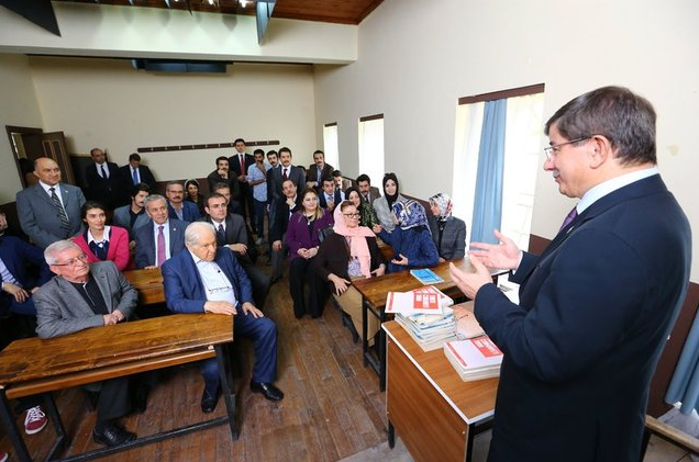 Davutoğlu'ndan dizi setine süpriz! - Resim: 1