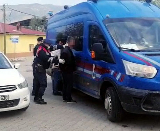 Denizli'de 'Vefa destek grubundan geliyoruz' yalanıyla hırsızlık yaptılar - Resim: 1