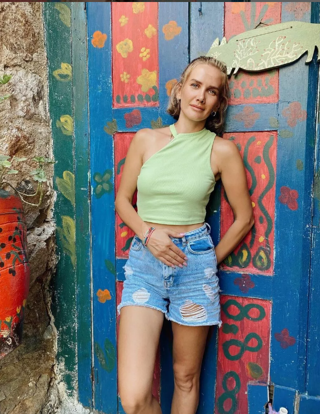 Benzerlikleri şaşkına çevirdi işte Esra Erol'un sır gibi sakladığı kardeşi! - Resim: 1