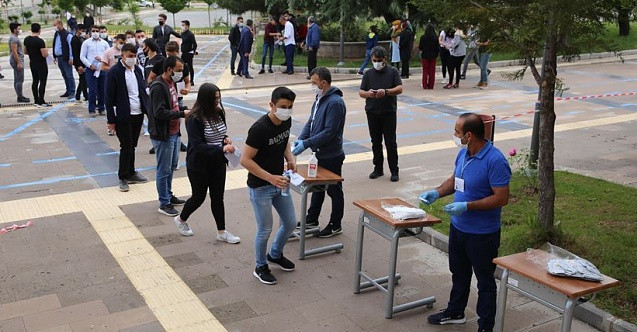 Hafta sonu uygulanacak sokağa çıkma yasağı saat kaçta? Nereler açık olacak? - Resim: 0