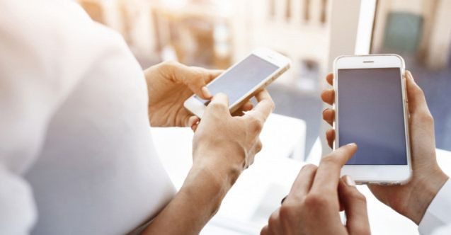 Hangi kare sizinki? Telefon tutuşunuz kişiliğinizi ele veriyor: Hayatınızı bile etkiliyor - Resim: 1