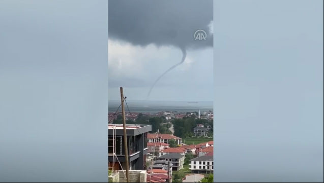 Sakarya'da hortum meydana geldi! - Resim: 0