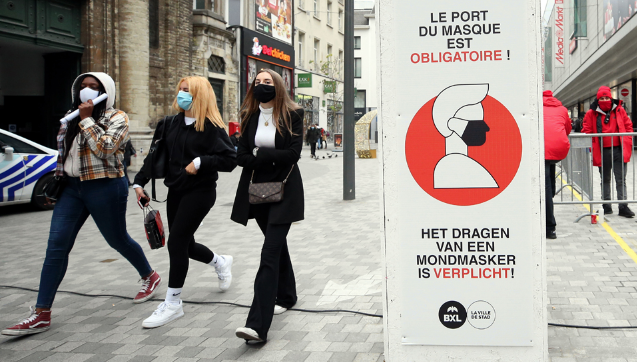 Avrupa'da Noel öncesi koronavirüs önlemleri sıkılaşıyor - Resim: 0