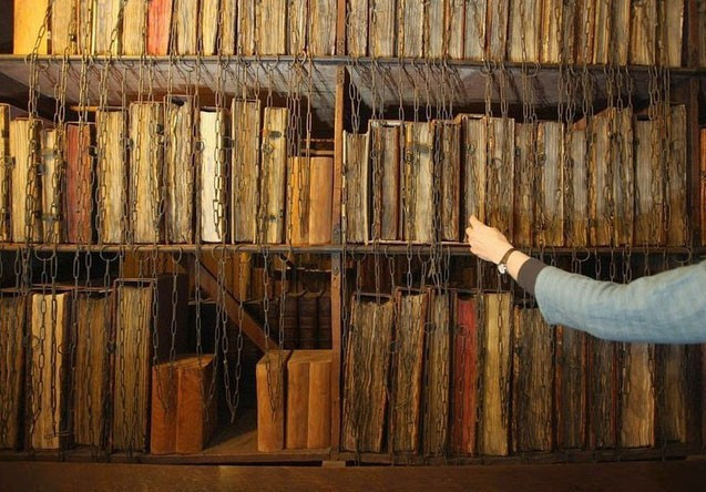 Bunu yapmak zorundalar işte zincirli kitapların sırrı! - Resim: 3