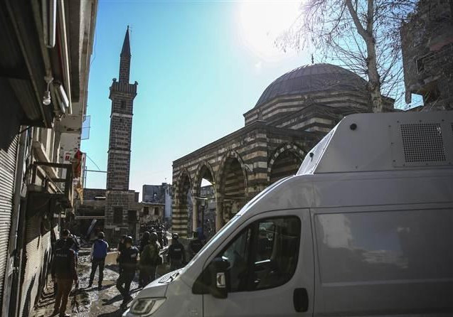 Sur son durum ilçe harabeye döndü işte son hali - Resim: 3