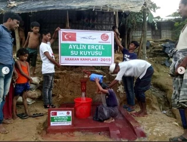 Hande Erçel'e fanlarından ağlatan sürpriz - Resim: 4