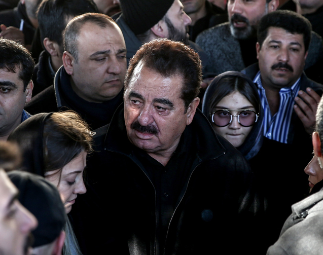 İbrahim Tatlıses çılgına döndü: Annem öldü pavyona mı gittim - Resim: 1