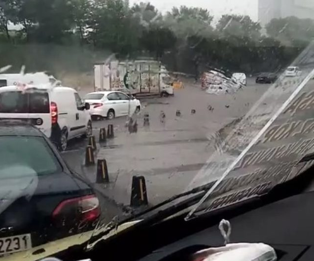 AKOM'dan İstanbul'a şiddetli yağış uyarısı! Beş ilçe özellikle dikkat etmeli - Resim: 2