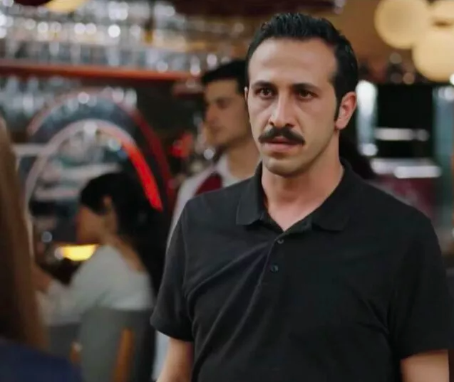 Yalı Çapkını'ndaki Abidin'e bak sen! RTÜK bile o haline ceza kesmiş ağda yaptırmış... - Resim: 2