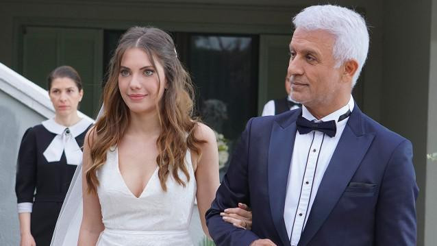 Yasak Elma'nın setinde büyük gerilim - Resim: 4