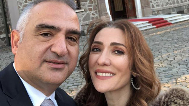 Mehmet Nuri Ersoy kiminle evli, eşi Pervin Ersoy kimdir, ne iş yapıyor? - Resim: 1