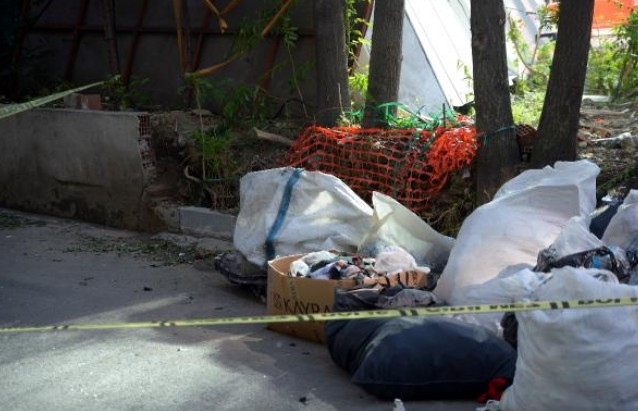 İstanbul'da vahşet! Çöpün yanında çuvalda bulundu  - Resim: 2